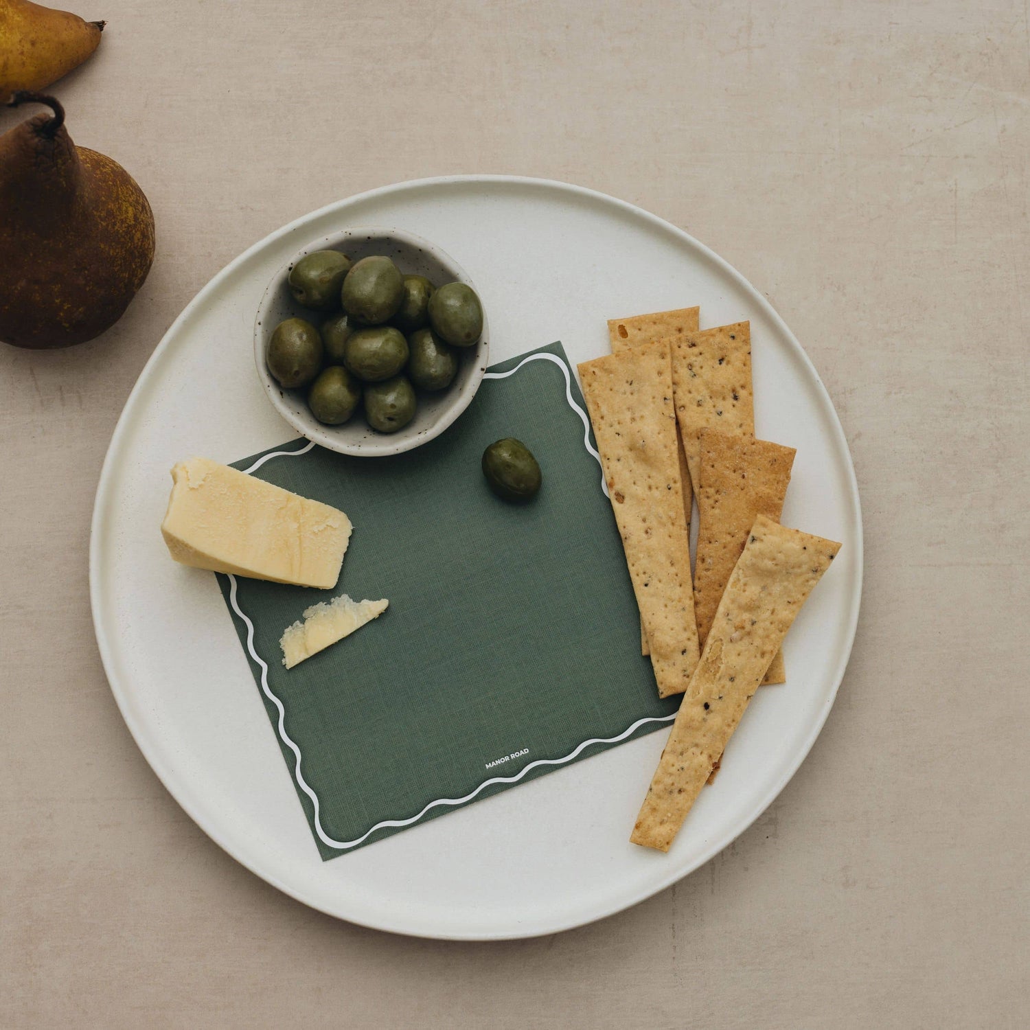 Linen Scallop Olive & White Cheese Board Presentation Card Pk/8